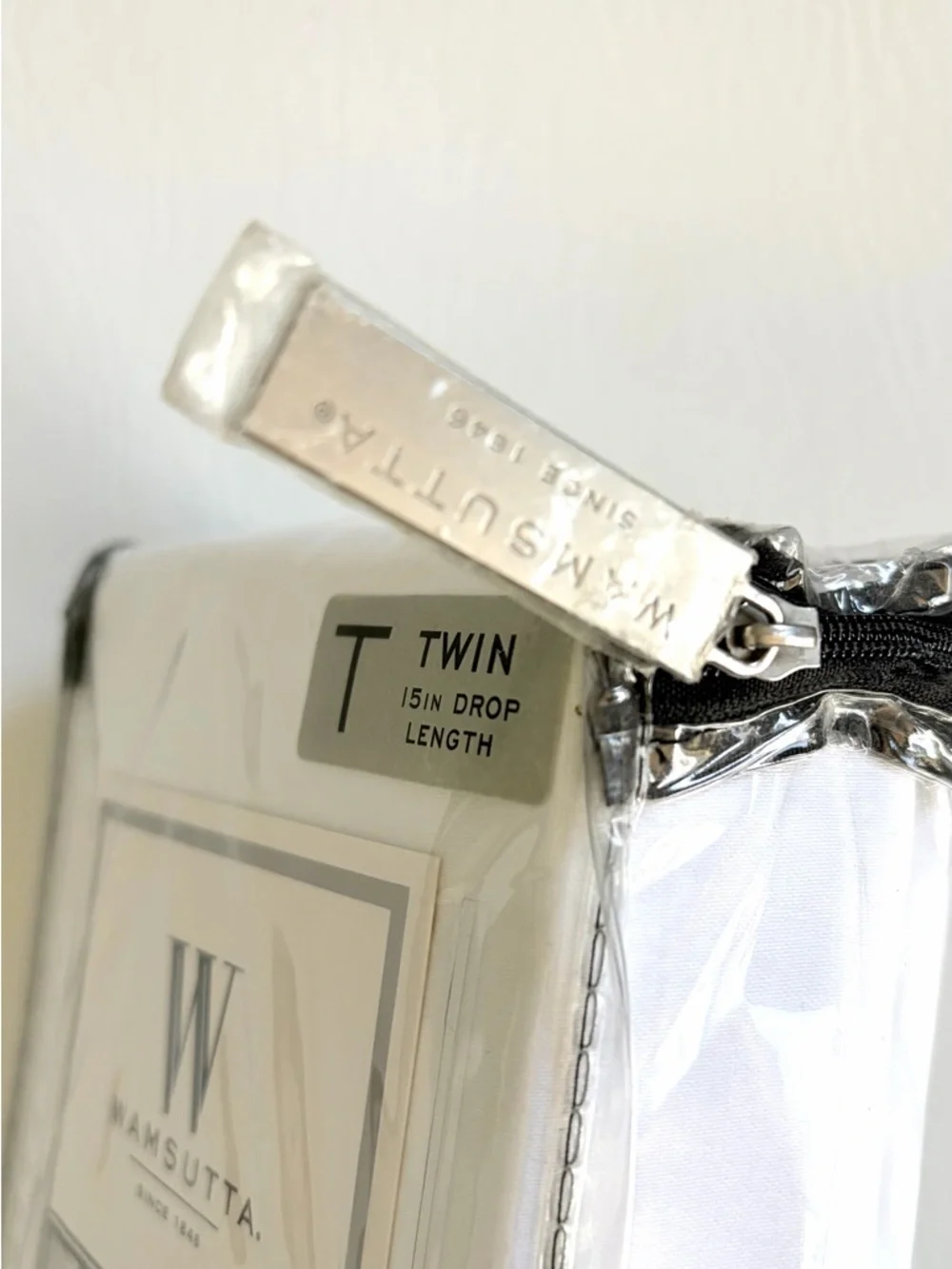 Wamsutta Bedskirt Twin White with Red Stripe   New